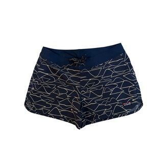 Patagonia Womens Wavefarber Boardshorts 5 in NWT